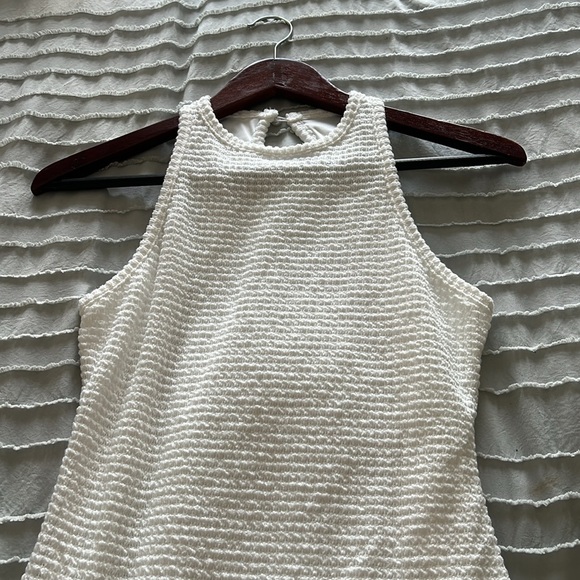 size medium shein white dress selling for $8 - Picture 2 of 2